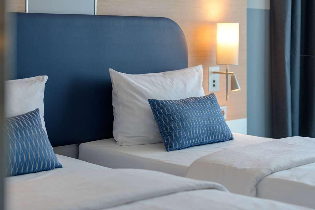Vienna House Easy By Wyndham Frankfurt Airport Hotel Kelsterbach Room photo