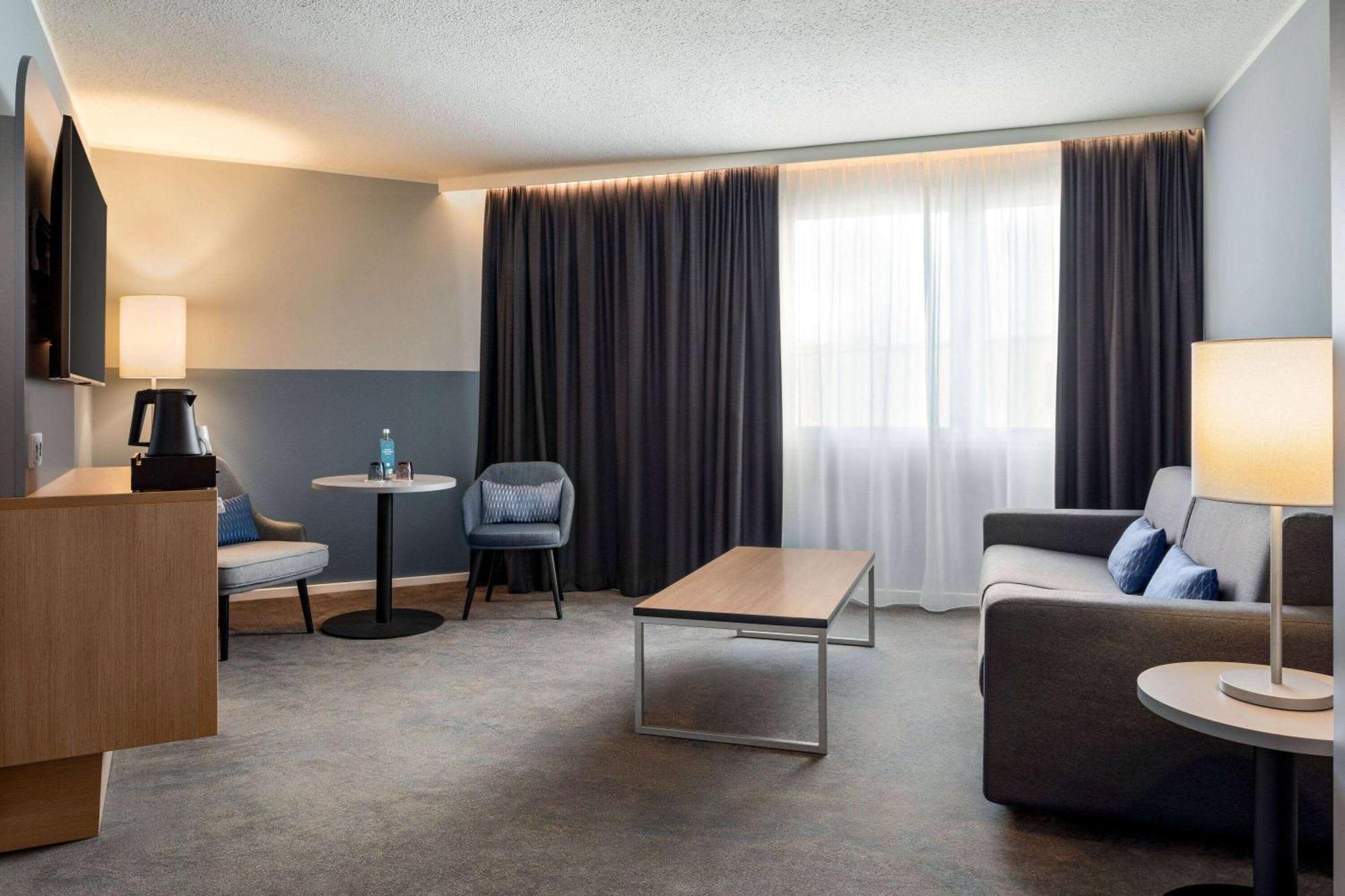 Vienna House Easy By Wyndham Frankfurt Airport Hotel Kelsterbach Exterior photo
