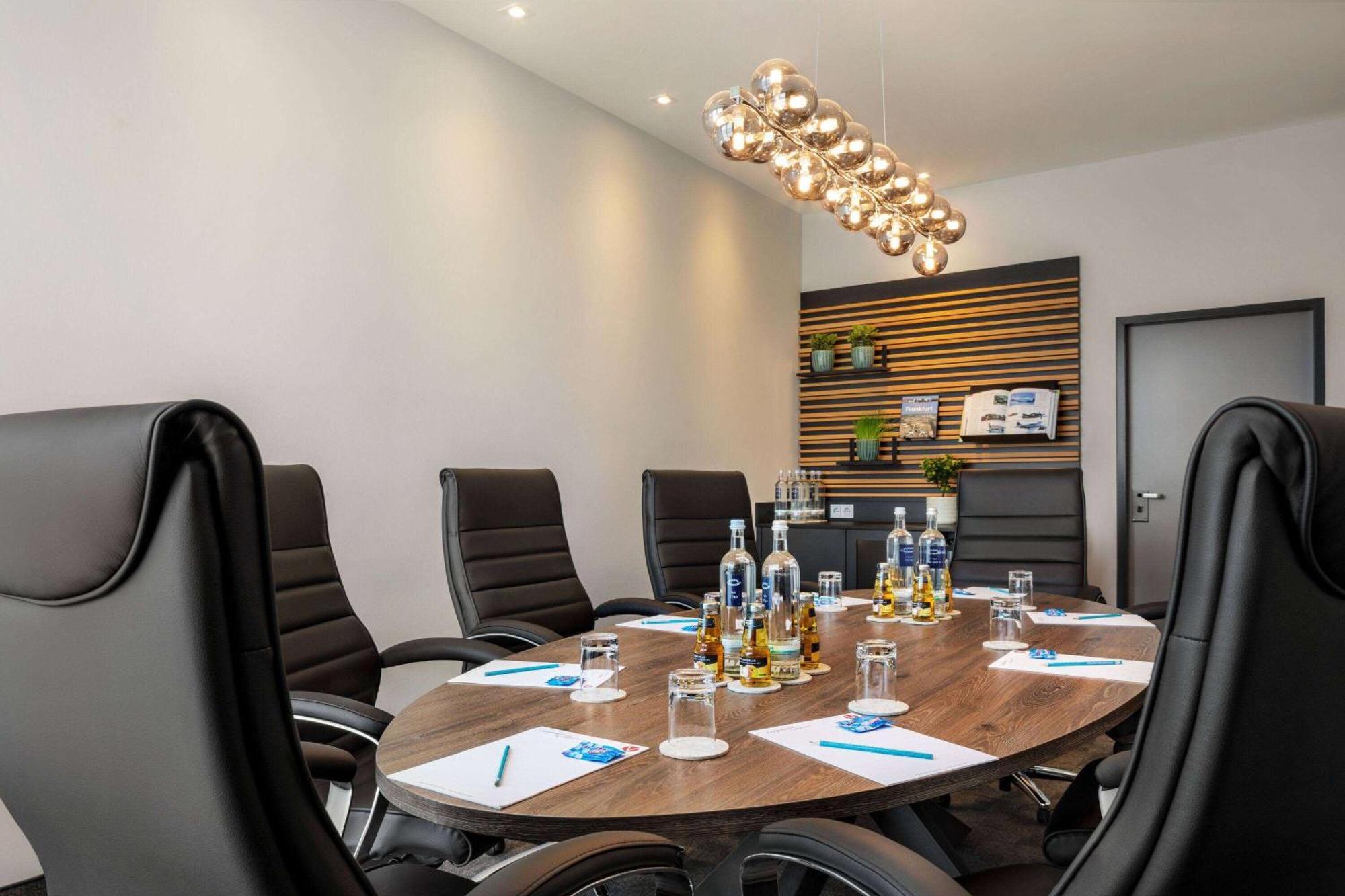 Vienna House Easy By Wyndham Frankfurt Airport Hotel Kelsterbach Exterior photo